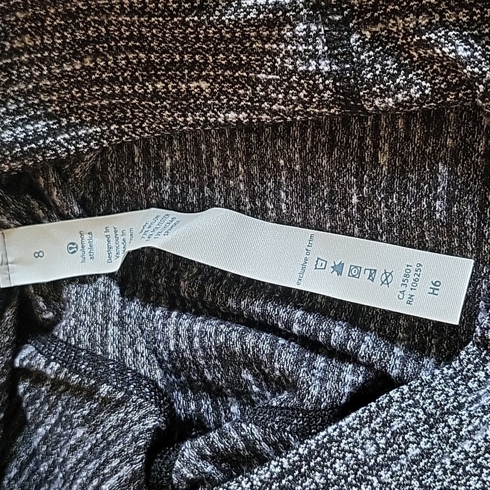 LULULEMON - Picture 4 of 6